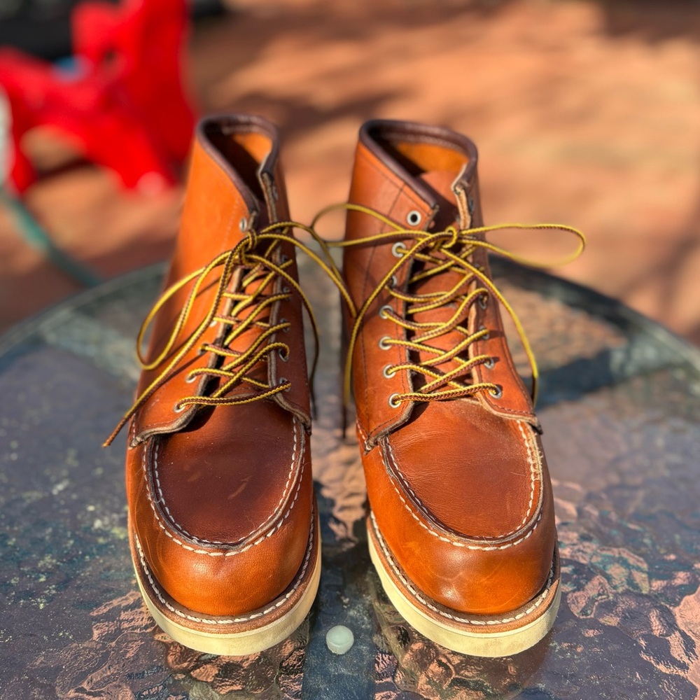 Redwing Classic 6-inch Moc in Oro Legacy Leather - 7.5 W